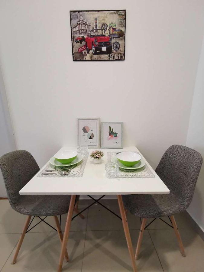 Lavender Suite # Shah Alam I-City Block B Homestay # 2R1B #Free Wifi & Parking المظهر الخارجي الصورة